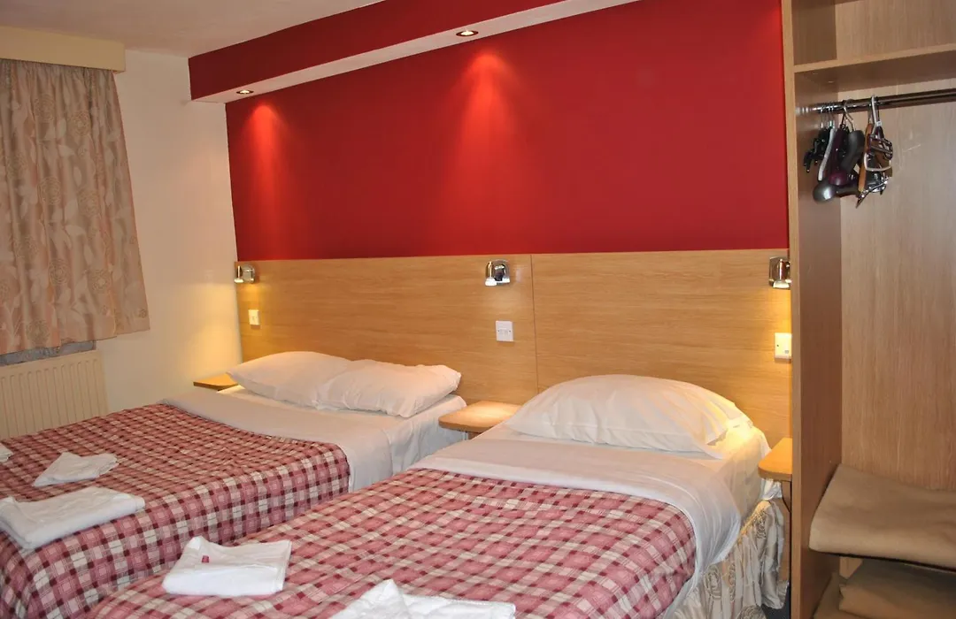 Carlton Hotel-1